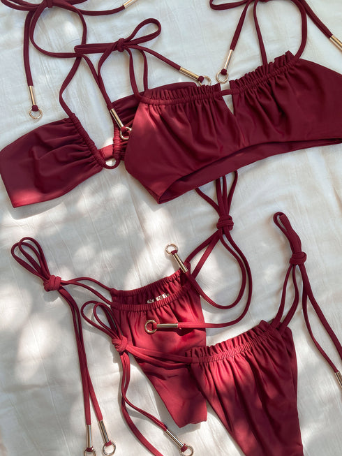 The Amelia Ruffle Edge Top - Merlot